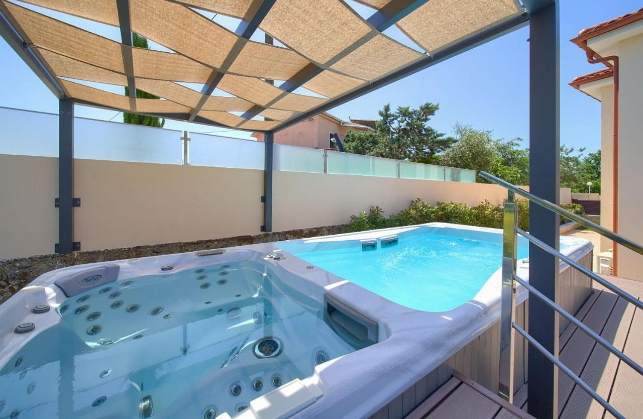Holiday House Sea & Sun Residence Rasopasno Kültér fotó