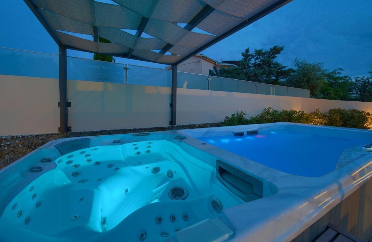 Holiday House Sea & Sun Residence Rasopasno Kültér fotó